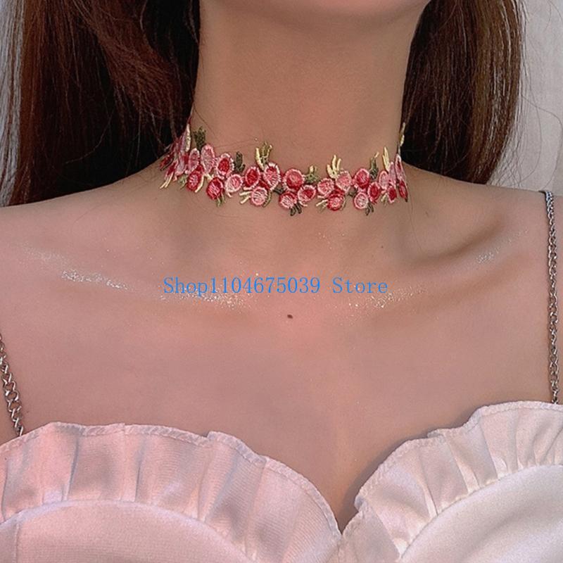 Modieuze geborduurde bloemenka - Women Accessories Pk recensie en prijs
