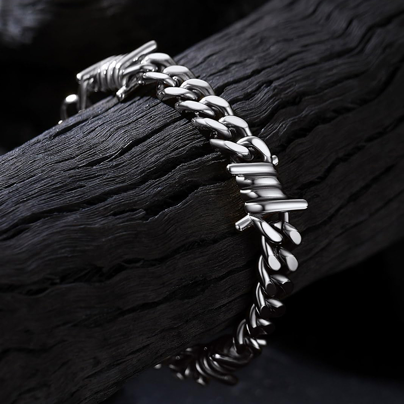 Prikkeldraad Cubaanse schakel  - Women'S Emo Accessories recensie en prijs